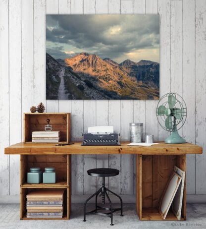 Beautiful mountain scenery print