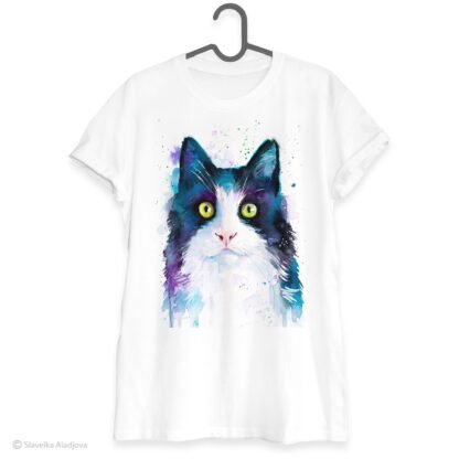 Black and white cat art T-shirt
